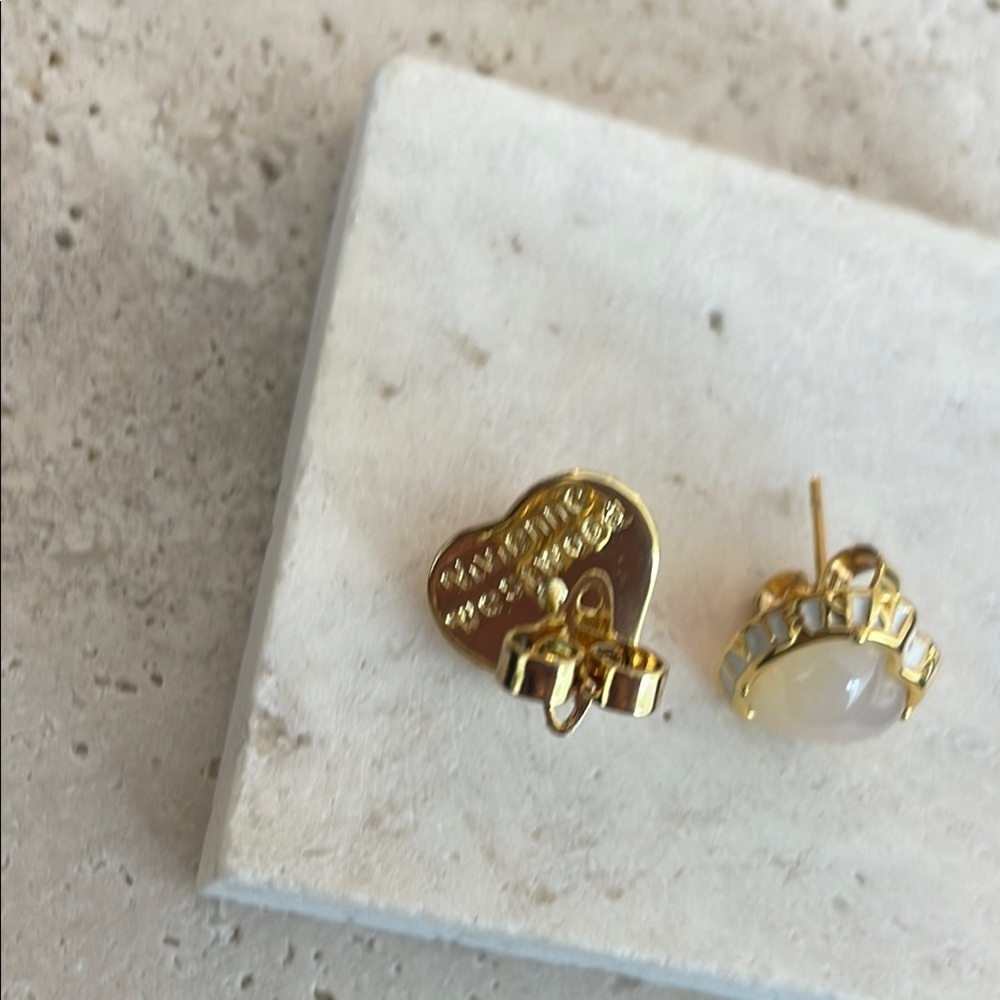 Vivienne Westwood Cream Enamel Heart Orb Stud Earrings Gold Tone Y2K - Picture 4 of 6